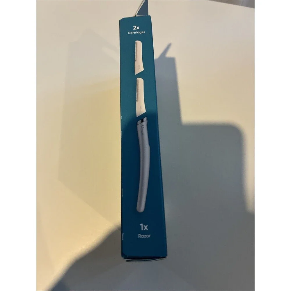 VENUS GILLETTE, FACIAL HAIR & SKIN CARE 1 RAZOR  2 CARTRIDGES - Picture 6 of 7